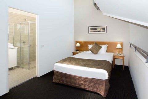APX Apartments Parramatta - Dalby Accommodation 9