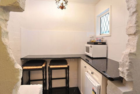 Adeline Bed & Breakfast - Dalby Accommodation 12