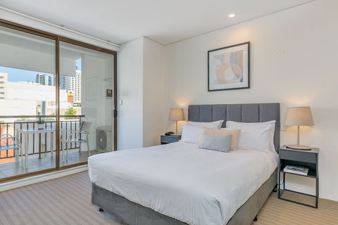 All Suites Perth - Dalby Accommodation 11
