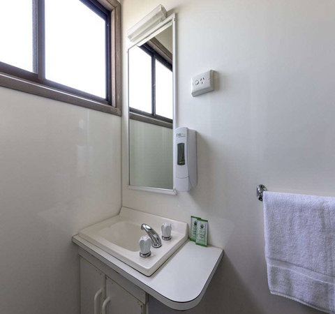 BIG4 Albury Tourist Park - Dalby Accommodation 0