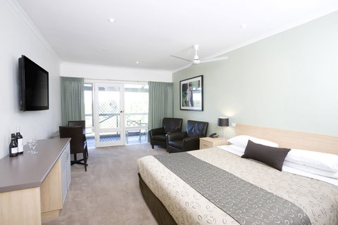 Golden Heritage Motor Inn & Cottages - Dalby Accommodation 3