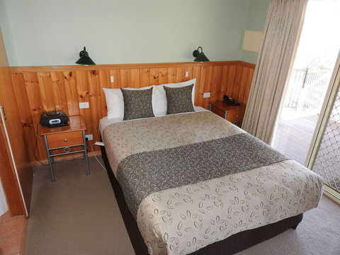 Golden Heritage Motor Inn & Cottages - Dalby Accommodation 6