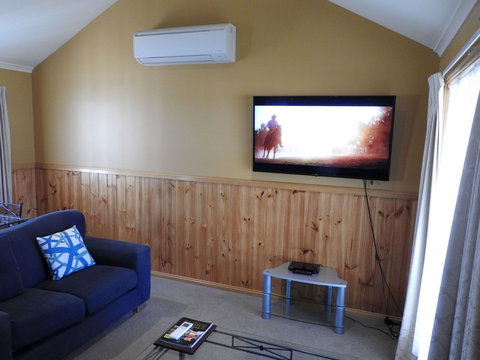 Golden Heritage Motor Inn & Cottages - Dalby Accommodation 7