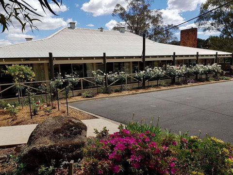Golden Heritage Motor Inn & Cottages - Dalby Accommodation 11