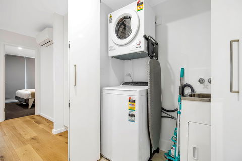 Astra Apartments Newcastle - Dalby Accommodation 16