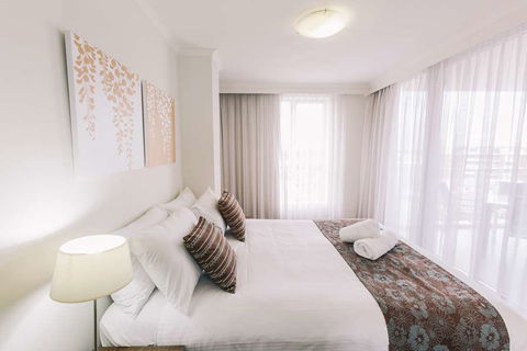 Newcastle Central Plaza - Dalby Accommodation 2