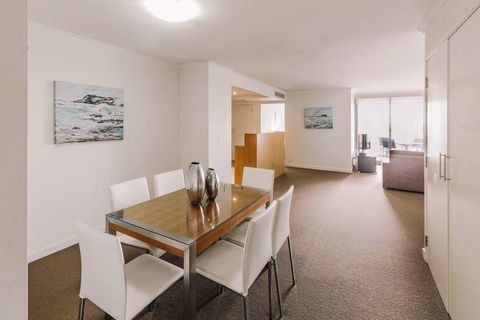 Newcastle Central Plaza - Dalby Accommodation 4