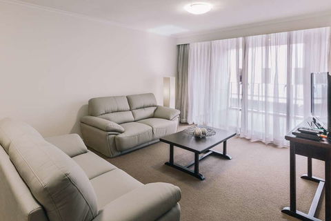 Newcastle Central Plaza - Dalby Accommodation 9