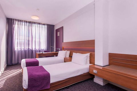 Quality Hotel Ambassador Perth - Dalby Accommodation 3