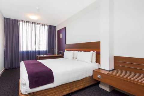 Quality Hotel Ambassador Perth - Dalby Accommodation 4