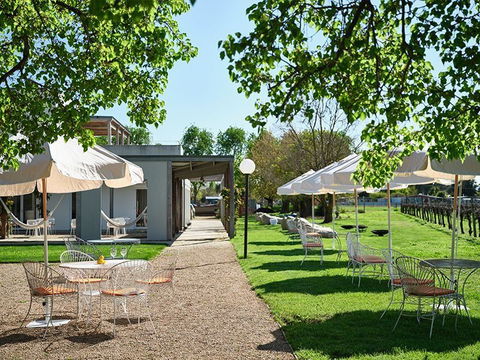 Lindenwarrah Hotel - Dalby Accommodation 3