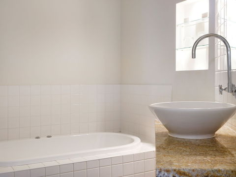 Lindenwarrah Hotel - Dalby Accommodation 11