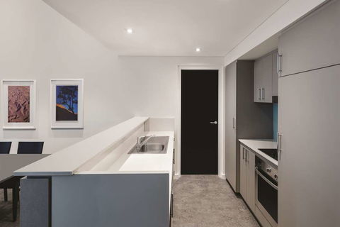 Adina Apartment Hotel Perth - Dalby Accommodation 6