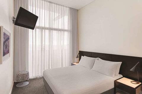 Adina Apartment Hotel Perth - Dalby Accommodation 9