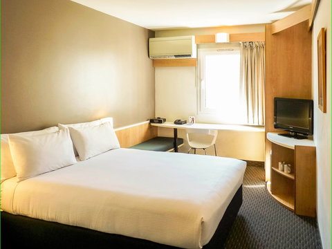 Ibis Sydney Thornleigh - Dalby Accommodation 1