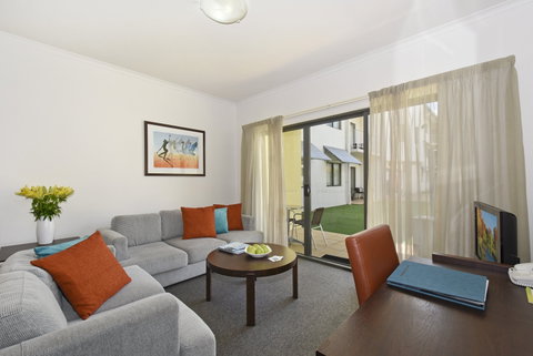 Metro Advance Apartments & Hotel - Dalby Accommodation 5