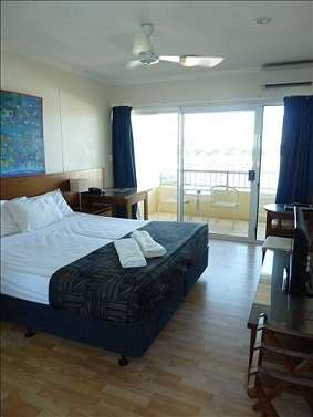 Cullen Bay Resorts - Dalby Accommodation 4