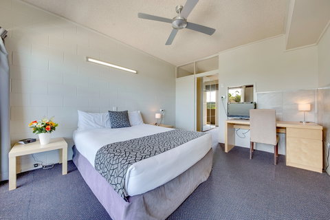 Camelot Motel - Dalby Accommodation 0