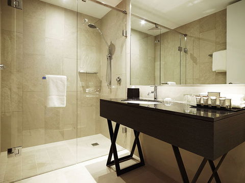 Burbury Hotel - Dalby Accommodation 2