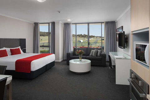 Rydges Mount Panorama Bathurst - Dalby Accommodation 0