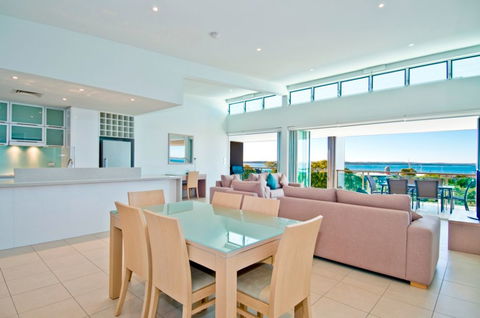 Akama Resort - Dalby Accommodation 1