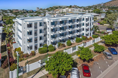 Madison Ocean Breeze - Dalby Accommodation 0