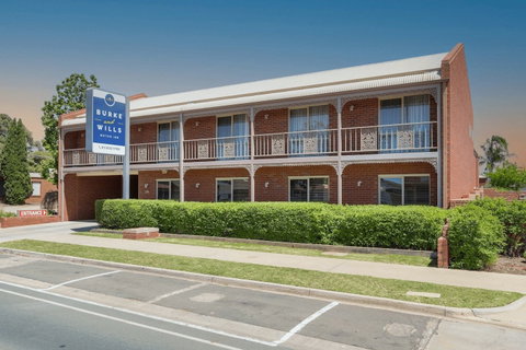 Burke & Wills Motor Inn - Dalby Accommodation 0