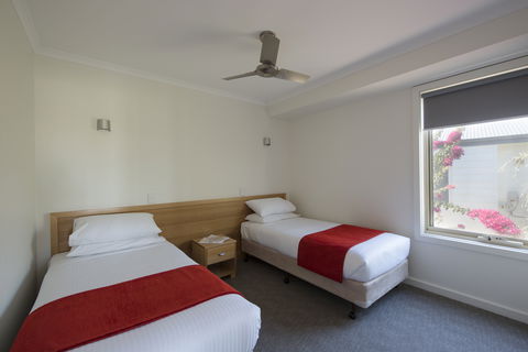 West Beach Parks - Dalby Accommodation 1
