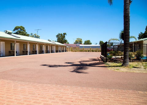 Pinjarra Resort - Dalby Accommodation 2