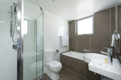Astra Apartments North Sydney - Dalby Accommodation 1