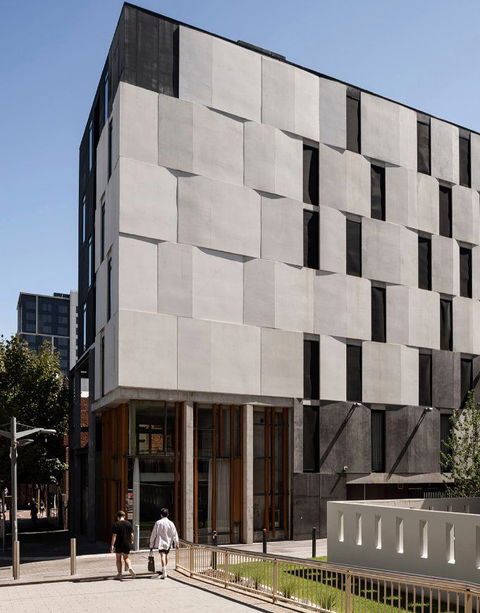 Alex Hotel, Perth - Dalby Accommodation 0