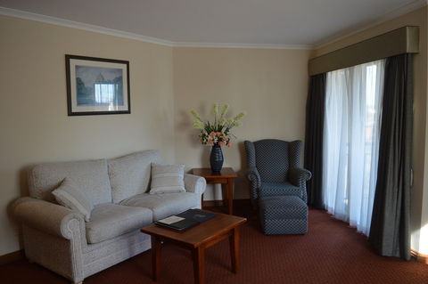 Gateway On Monash - Dalby Accommodation 0
