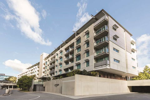 Adina Apartment Hotel Perth - Dalby Accommodation 0