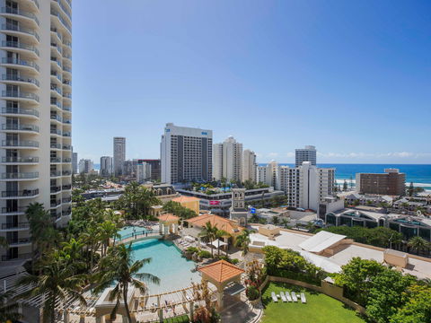 Mantra Towers Of Chevron Surfers - Dalby Accommodation 2