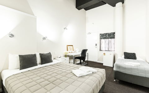 Airport Hotel Sydney - Dalby Accommodation 5