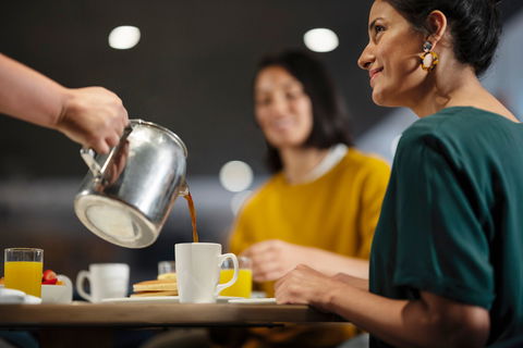 Holiday Inn Dandenong - Dalby Accommodation 11