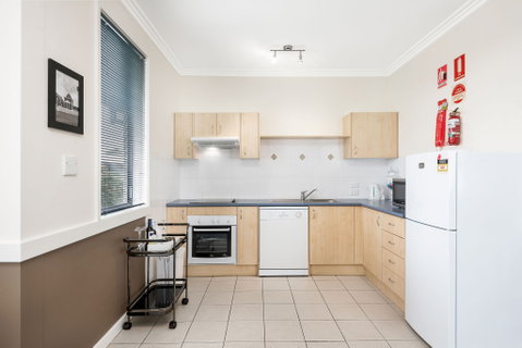 Hawkesbury Race Club Motel - Dalby Accommodation 11
