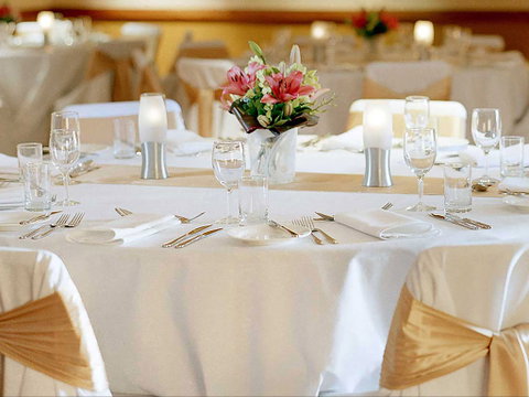 Novotel Canberra - Dalby Accommodation 6
