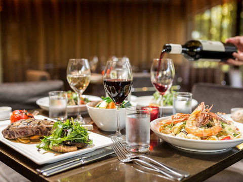 Novotel Canberra - Dalby Accommodation 9