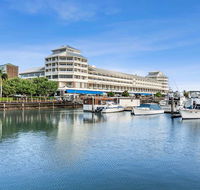Shangri-La Hotel The Marina - Dalby Accommodation
