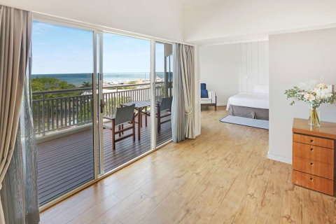 Shangri-La Hotel, The Marina - Dalby Accommodation 12