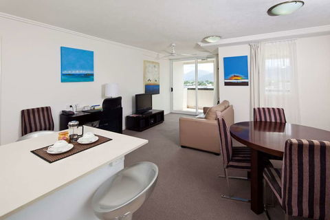 Cairns Central Plaza Apartment - Dalby Accommodation 4