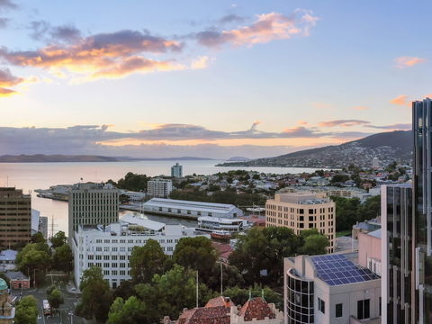 Moevenpick Hotel Hobart - Dalby Accommodation 0