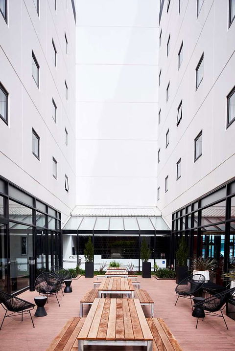 Essence Hotel Carlton - Dalby Accommodation 0