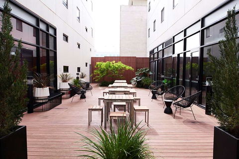 Essence Hotel Carlton - Dalby Accommodation 1