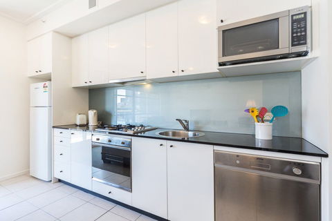 Astra Apartments Sydney CBD - Dalby Accommodation 2