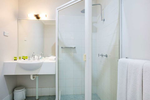 Nightcap at Blue Cattle Dog Hotel - Dalby Accommodation 2