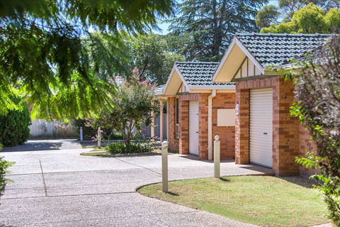 Best Western Ambassador Inn - Dalby Accommodation 1