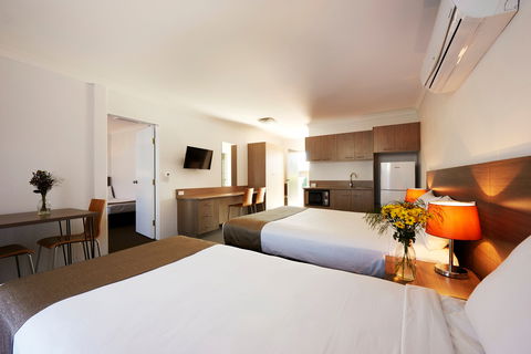 Adelong Motel - Dalby Accommodation 2