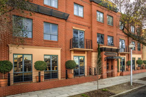 Majestic Tynte Street Apartments - Dalby Accommodation 1